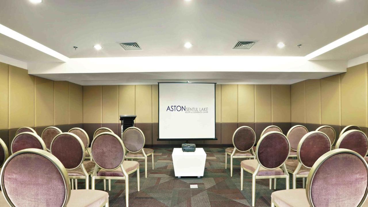 בוגור Aston Sentul Lake Resort & Conference Center מראה חיצוני תמונה